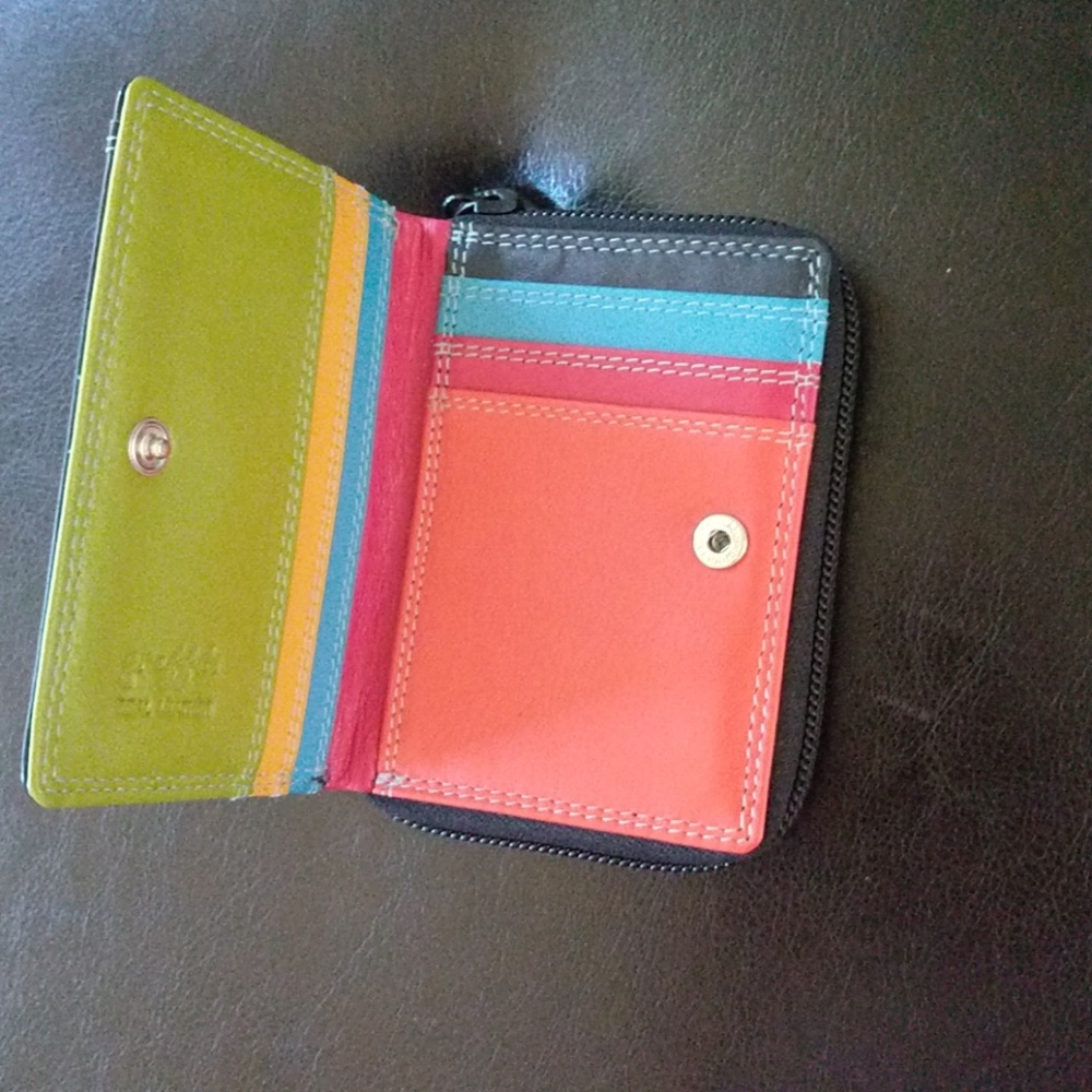 Grafitti leather wallet